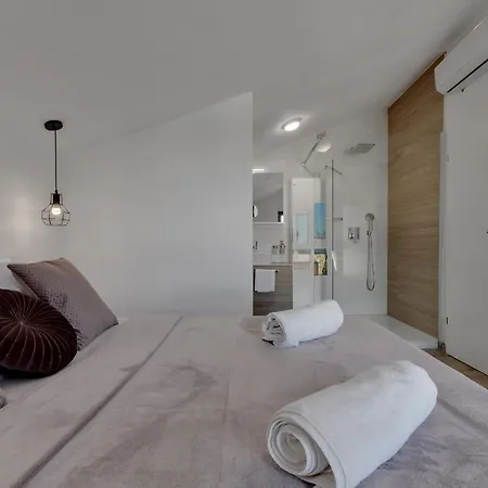 Vila Eaglestone - Isolated Location That Offers Peace And Tranquility