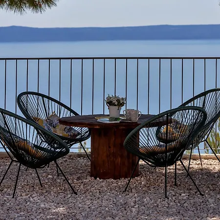 Eaglestone - Isolated Location That Offers Peace And Tranquility Vila