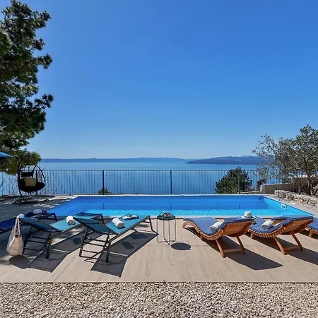 Eaglestone - Isolated Location That Offers Peace And Tranquility * Makarska