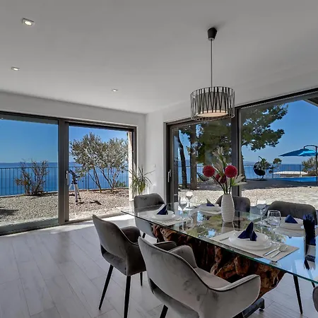 Eaglestone - Isolated Location That Offers Peace And Tranquility Villa Makarska